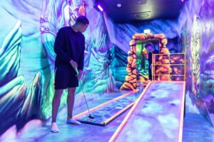 MAXXarena 3D Blacklightgolf Eiszeit